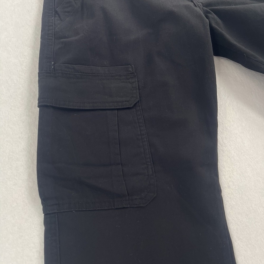 Wrangler Relaxed Fit Cargo Pants Mens 30x30 Black Flex Tech Pocket NWT - Picture 8 of 9